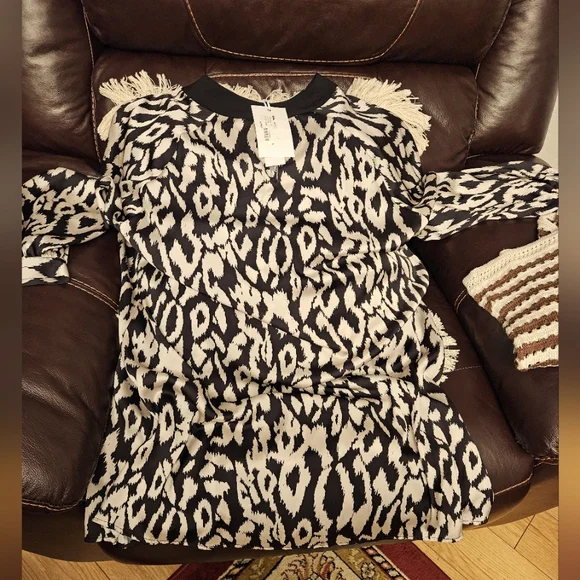 Elegant long sleeve dress - Picture 2 of 6